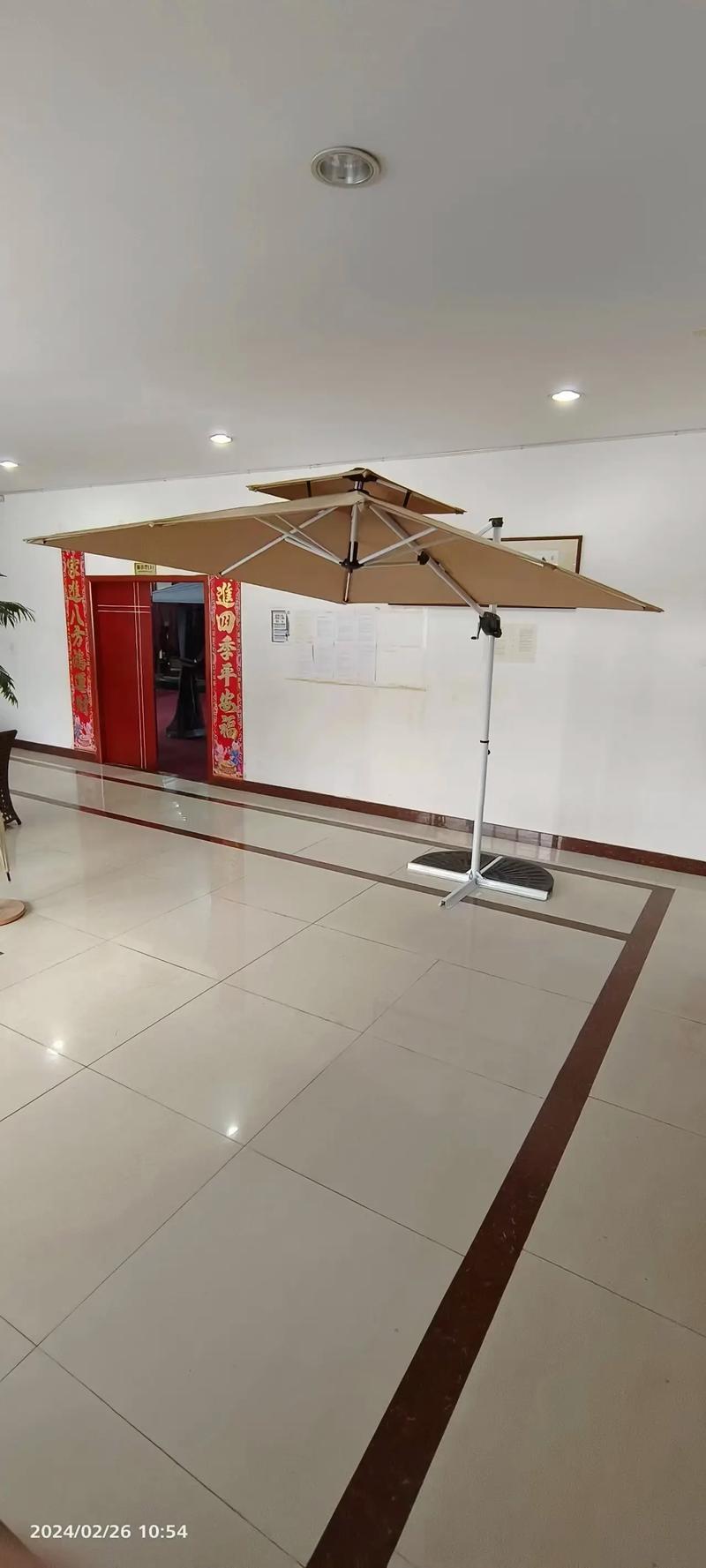 南寧市戶外廣告?zhèn)闩c別墅庭院休閑傘全解析